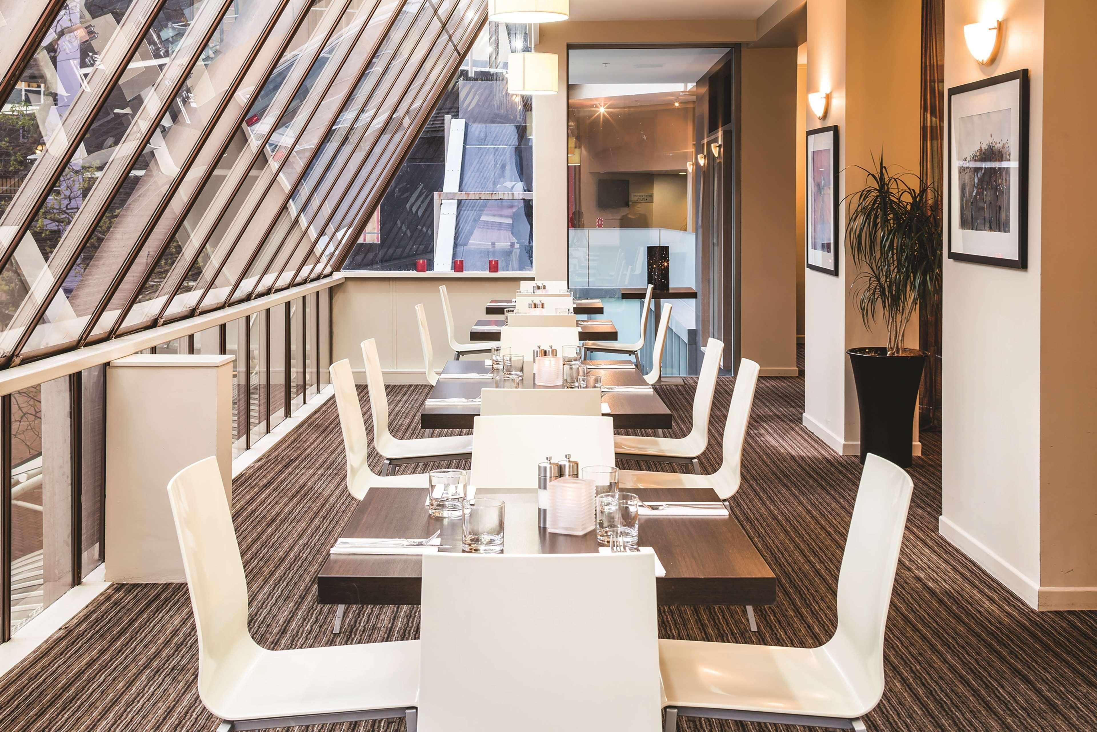 Travelodge Hotel Веллингтон Экстерьер фото