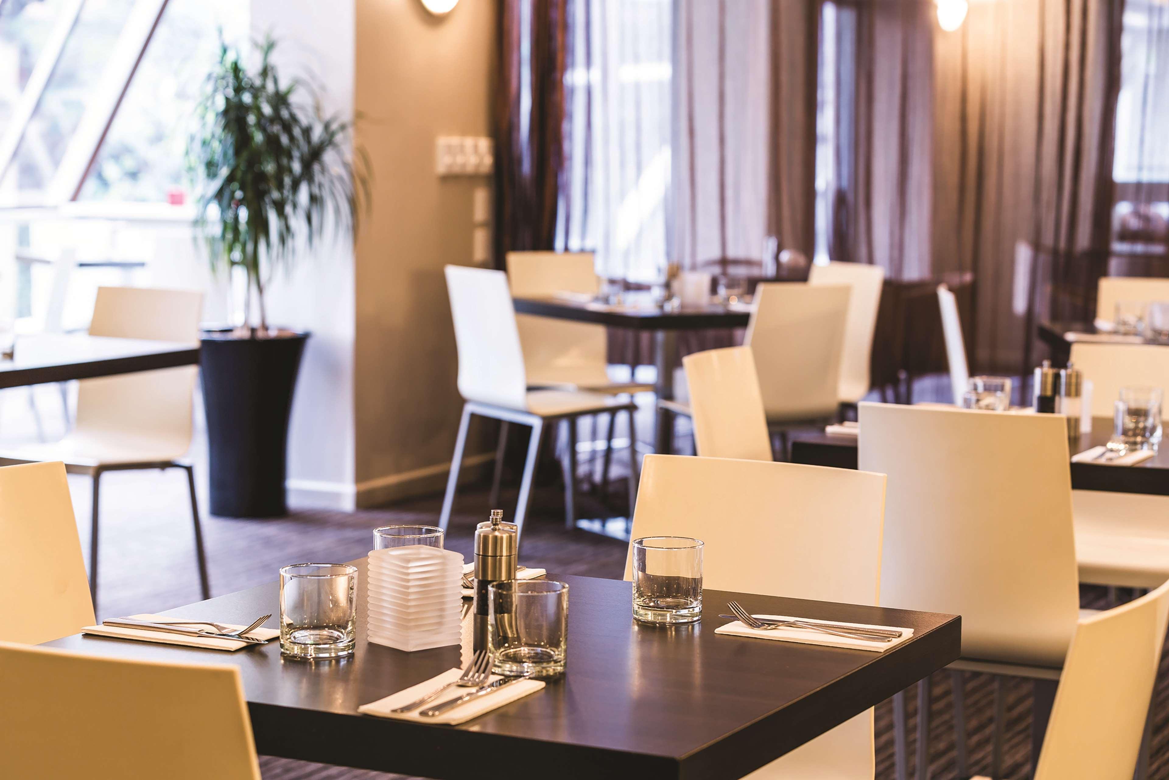 Travelodge Hotel Веллингтон Экстерьер фото